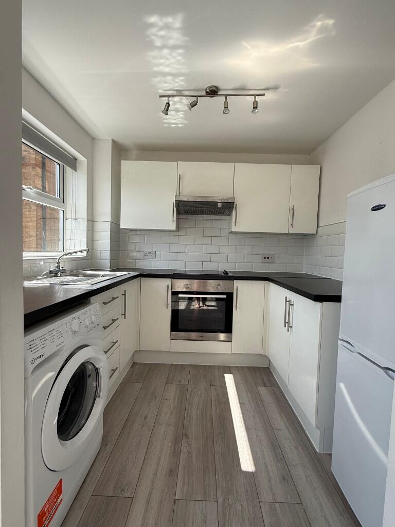 Chigwell Lane, Loughton, Essex, IG10