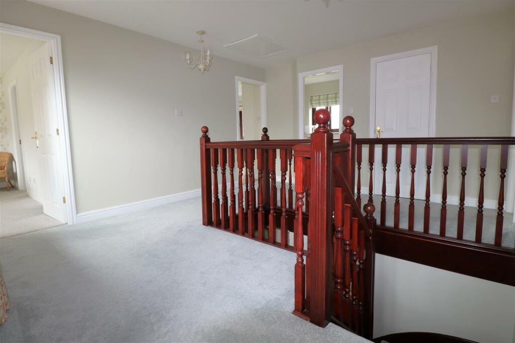 Galleried Landing.JPG