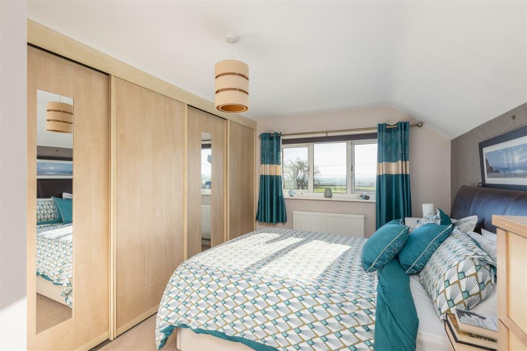 Pandora Bedroom 1-1.jpg