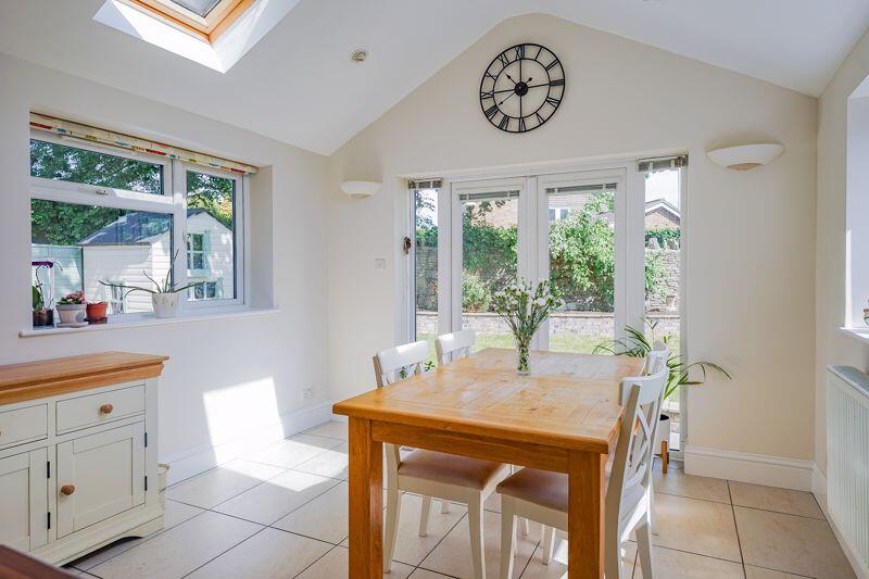 Vaulted breakfast area