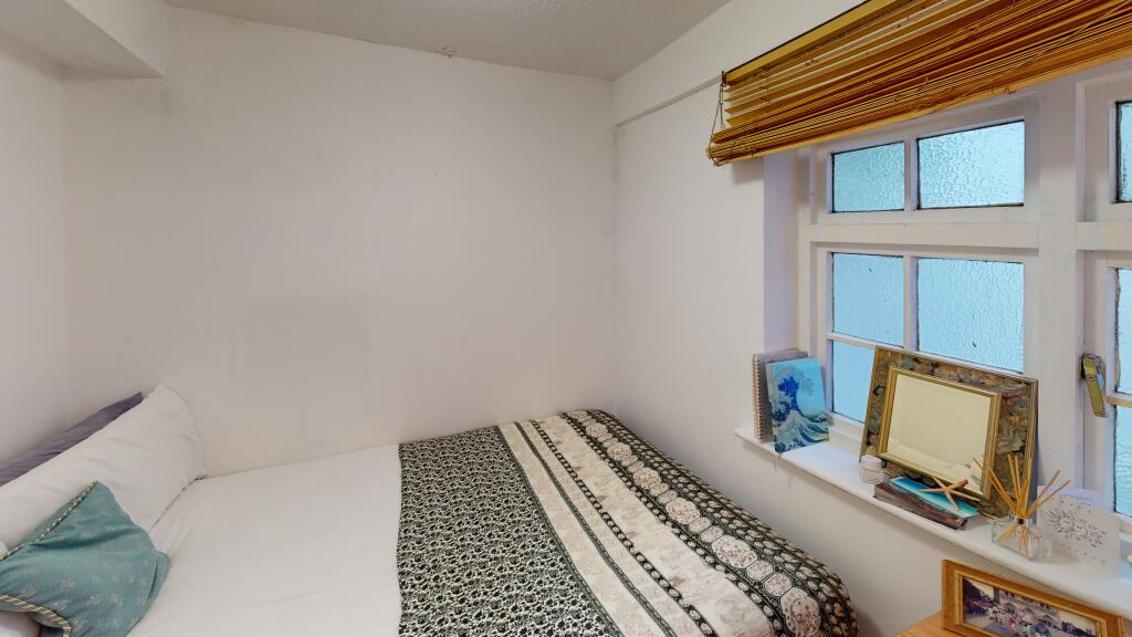 50-Royal-Your-Cresce