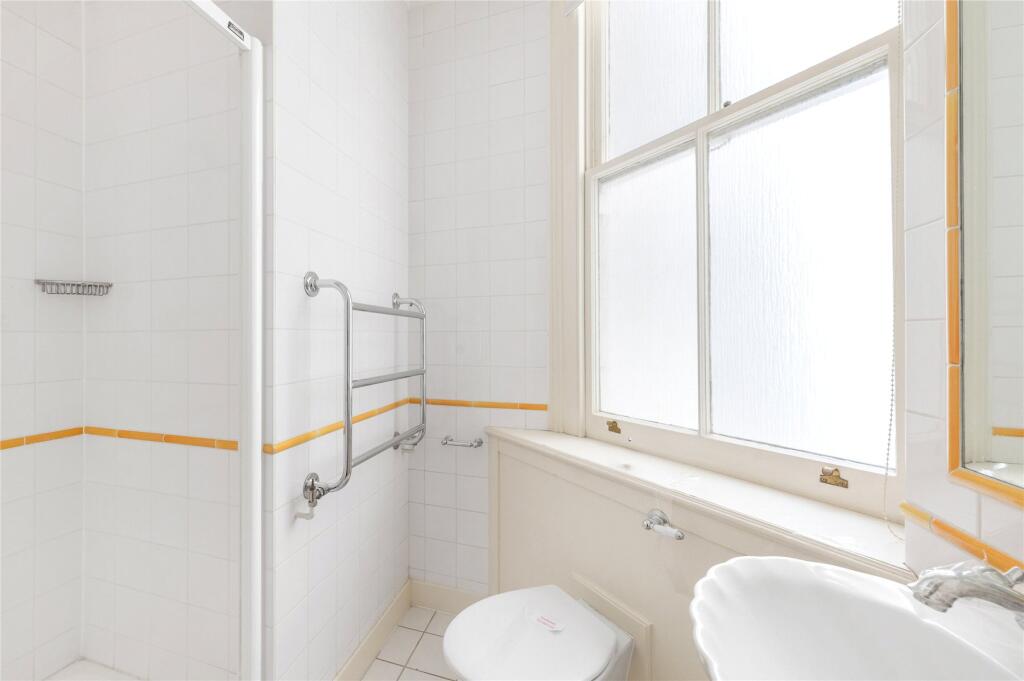 En Suite Shower Room