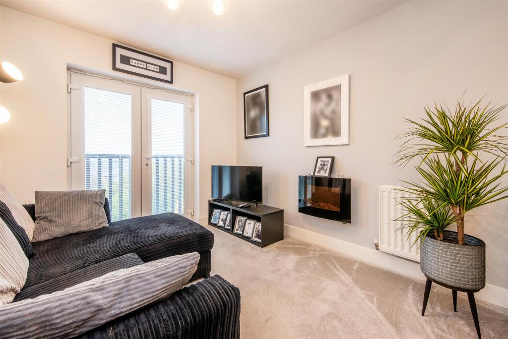 Lounge/Kitchen