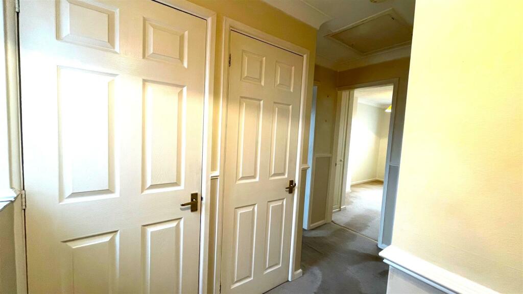 Hall.jpg