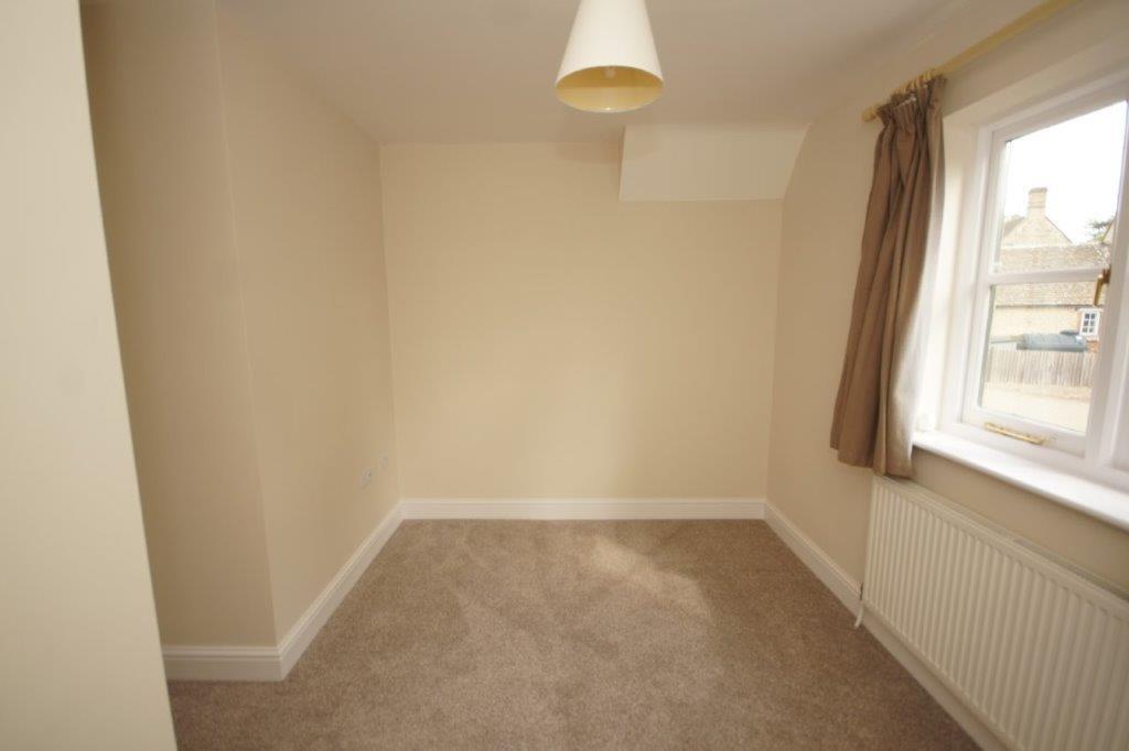 34 Colesbourne - Bedroom 4.jpg