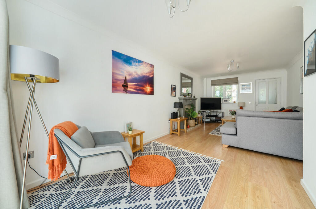 1336877-13-689b49...