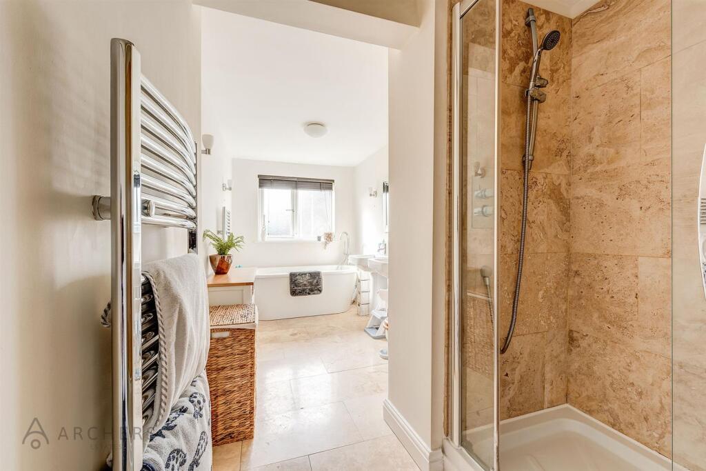 30HollinsLane(Interior)(20of26).jpg