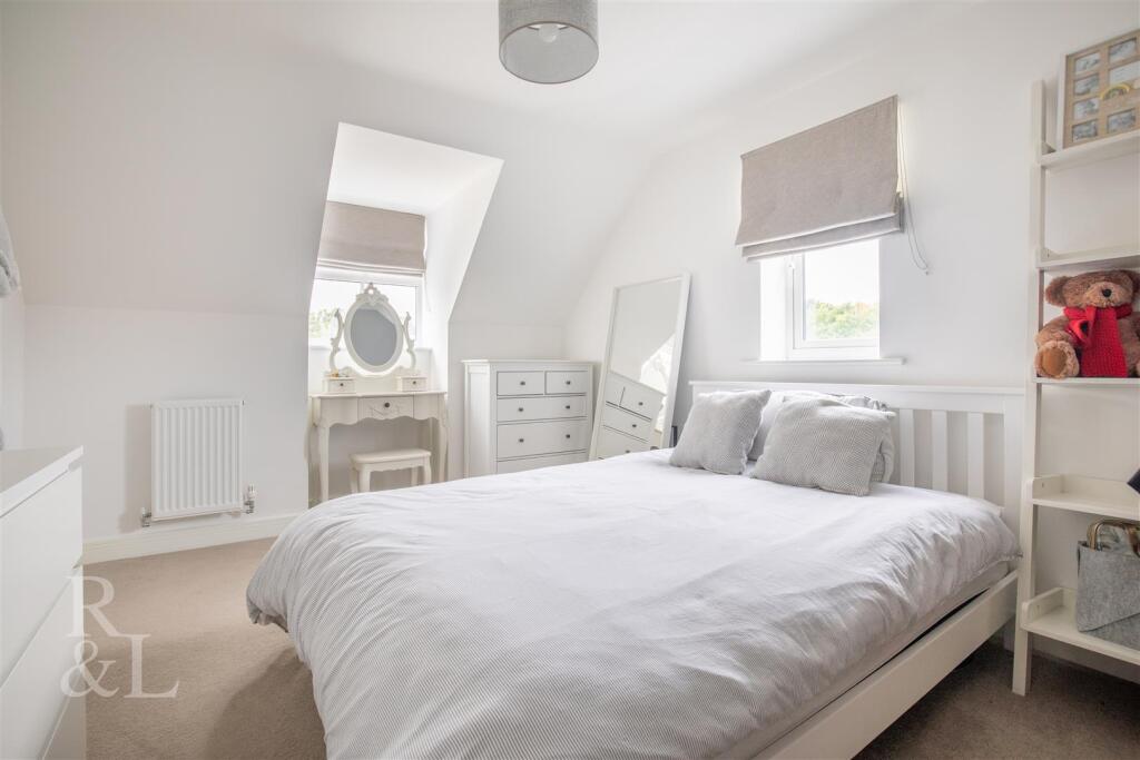 1, Hawksbeard Close  (21).jpg