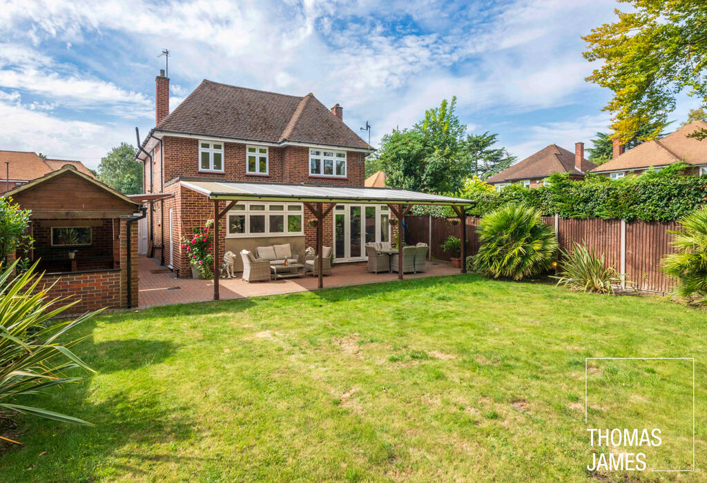 1 Athole Gardens, Enfield