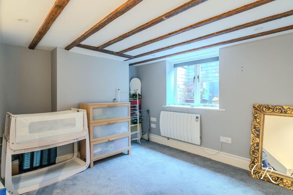 Cellar / Snug