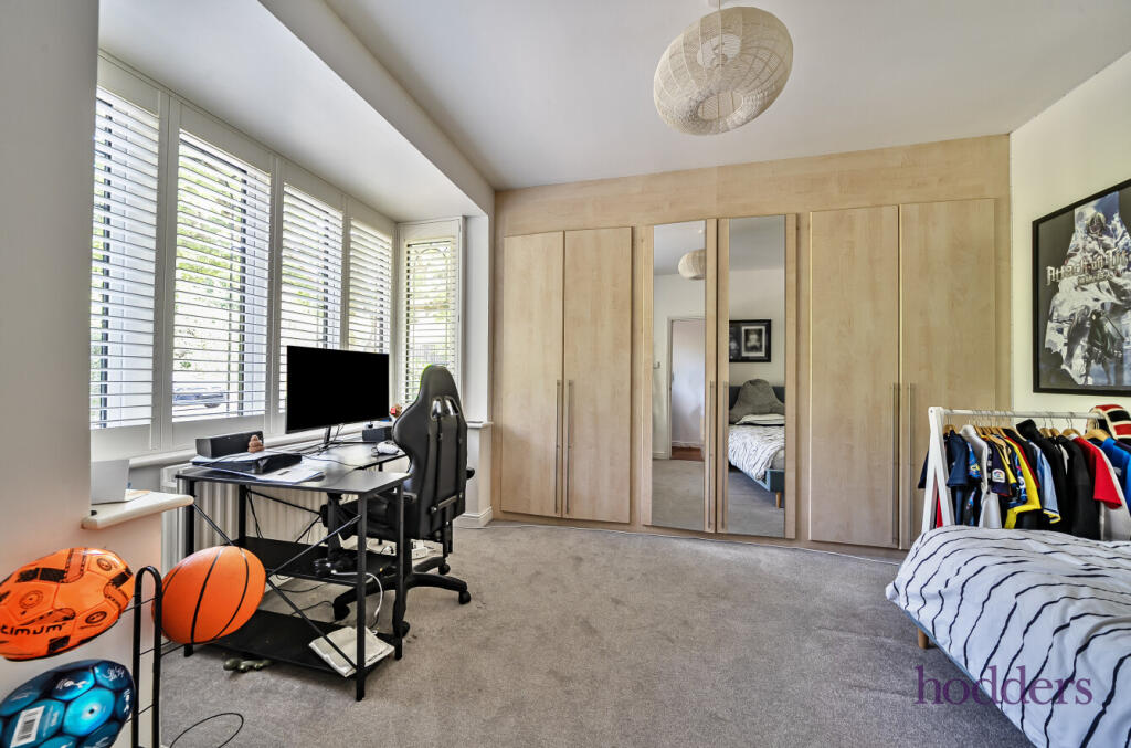 2a8b9e0a-a56e-490...