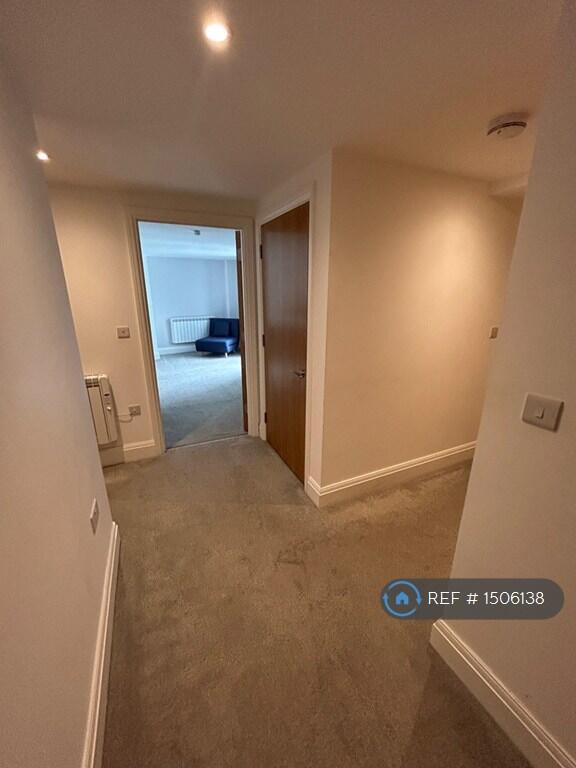 Large Apartment.