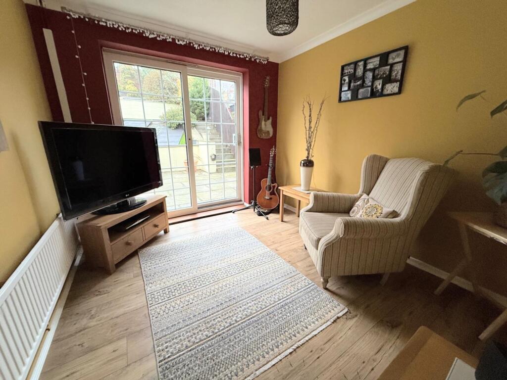 9AD056E6-C8E0-44C6-90A4-0CCA1E1B85C5