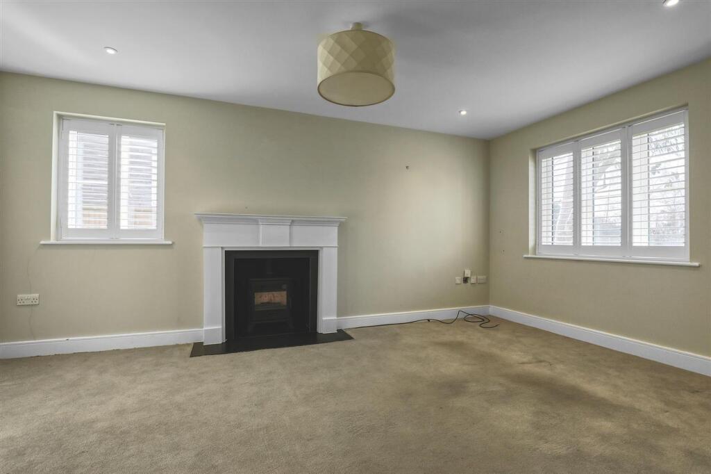lounge.jpg