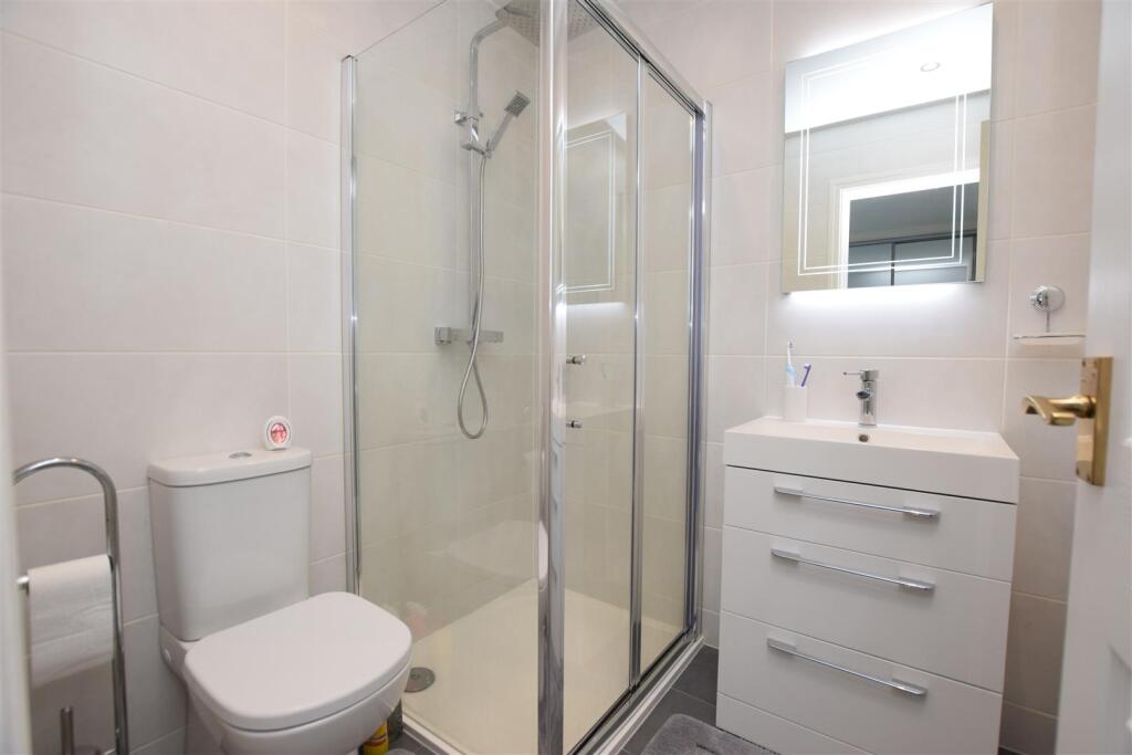 En-suite.JPG