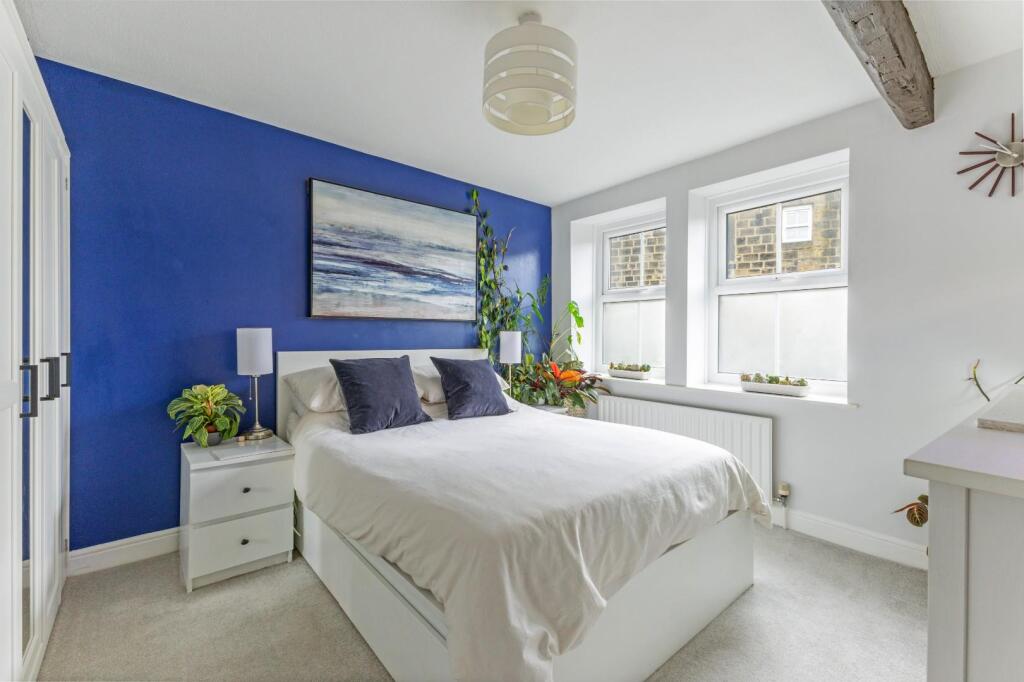 83745_36 Leeds Road Rawdon (16).jpg
