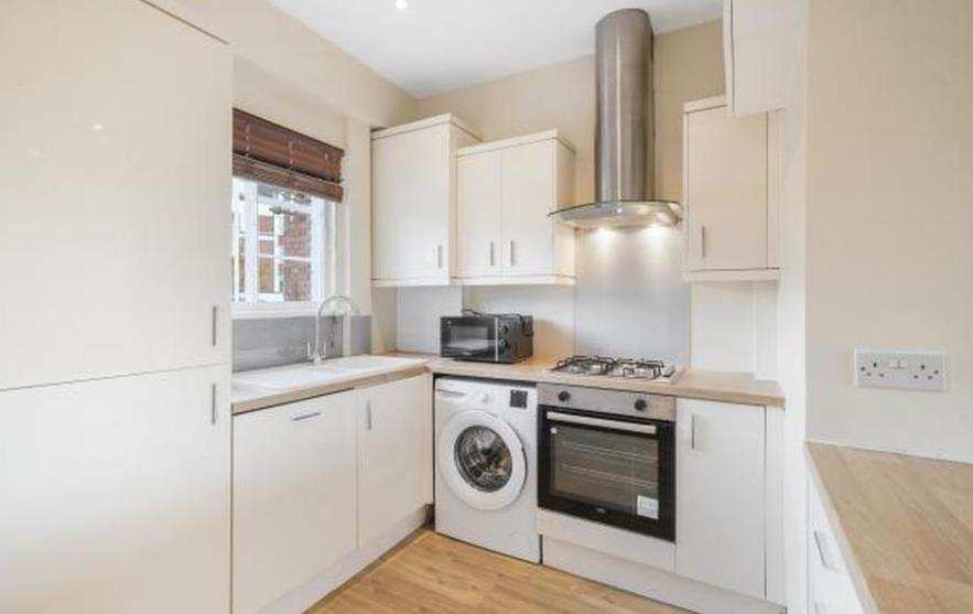 142 holcroft court 2 17.07.png