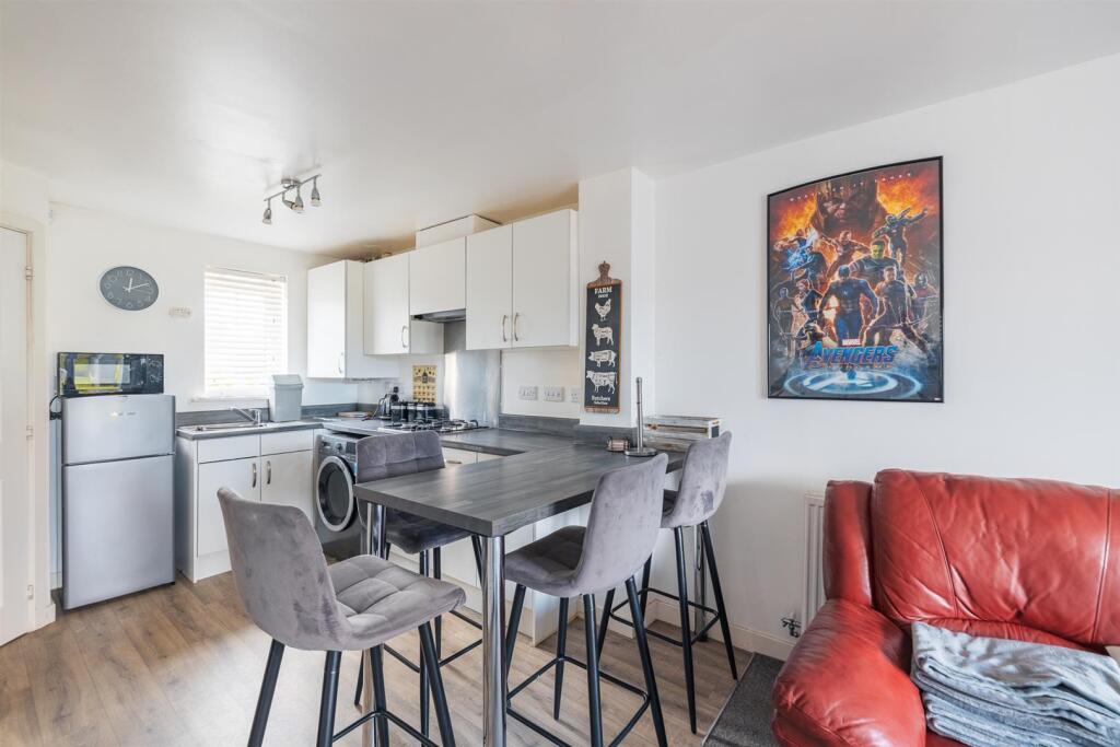 41 Rockling Street-8.jpg