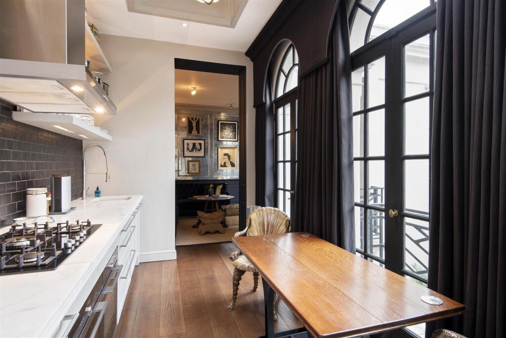 Knight Frank-Villa Blanca, Redcliffe Square-27_Hi.