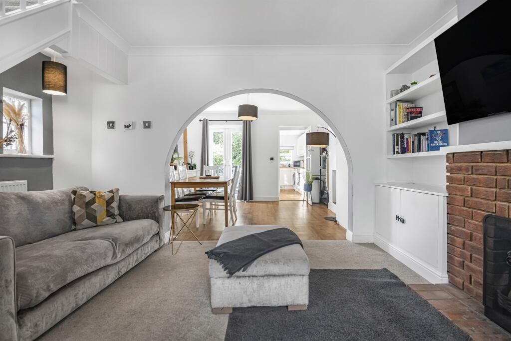 Living Room/Dining R