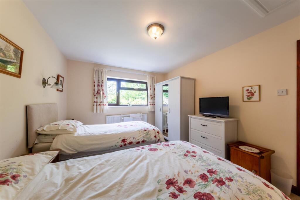 182A Chester Road-018.jpg