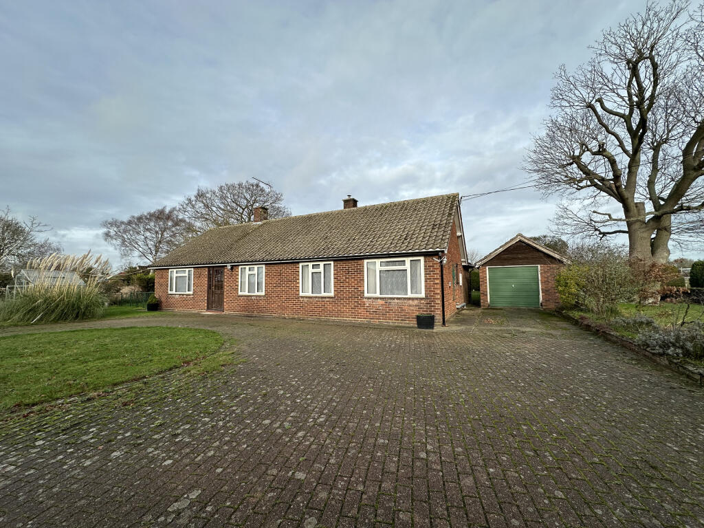 Harleston Road, Harleston