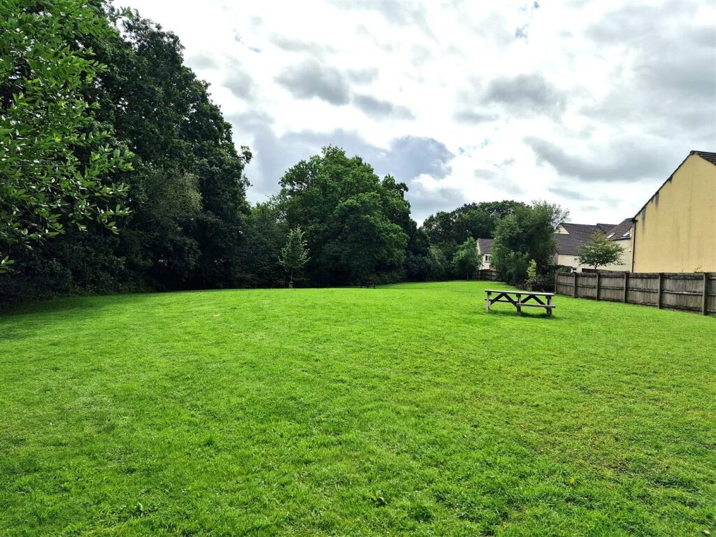 Communal Gardens.jpg