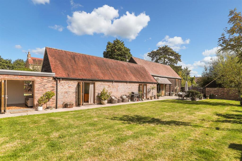 Eden Barn (58).jpg