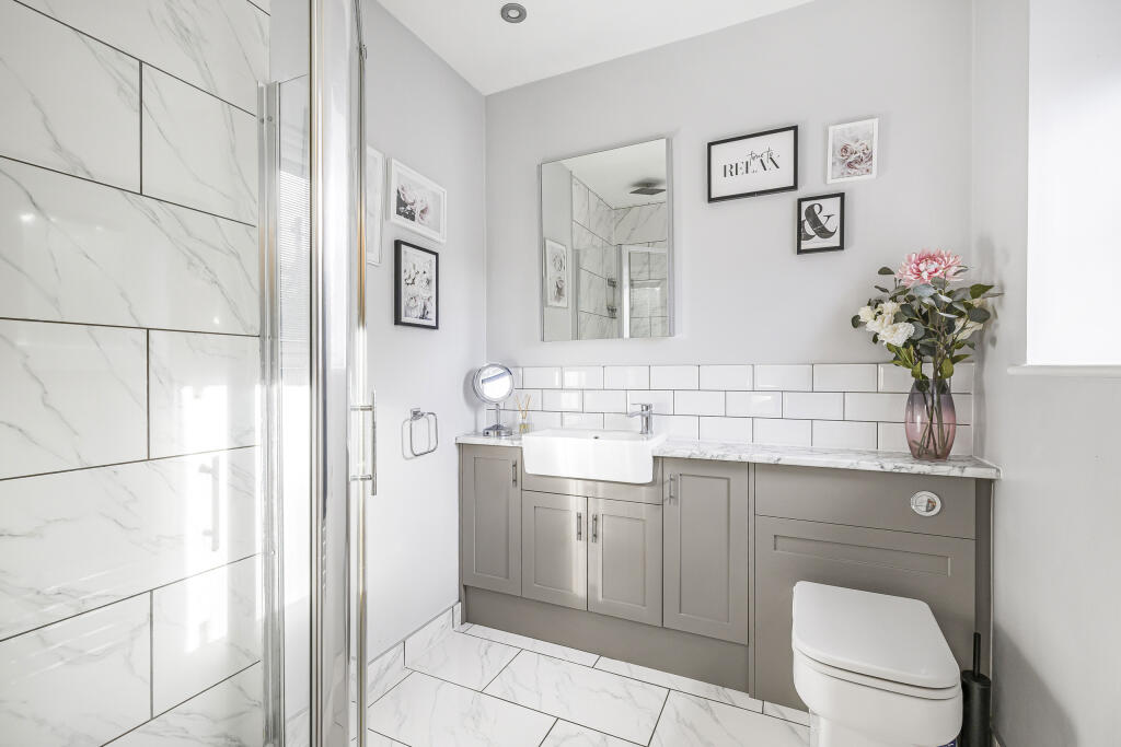 En suite 2
