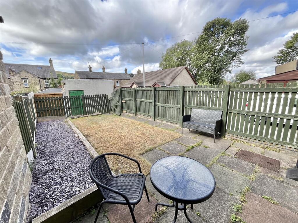 Gardens &amp; Garden Store