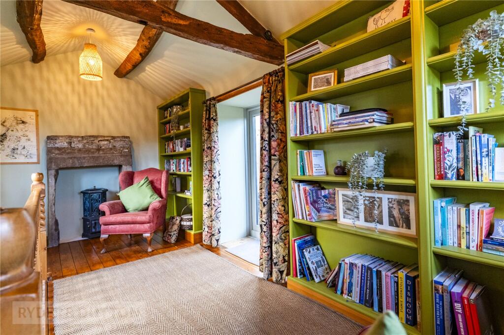 Living Room/Snug