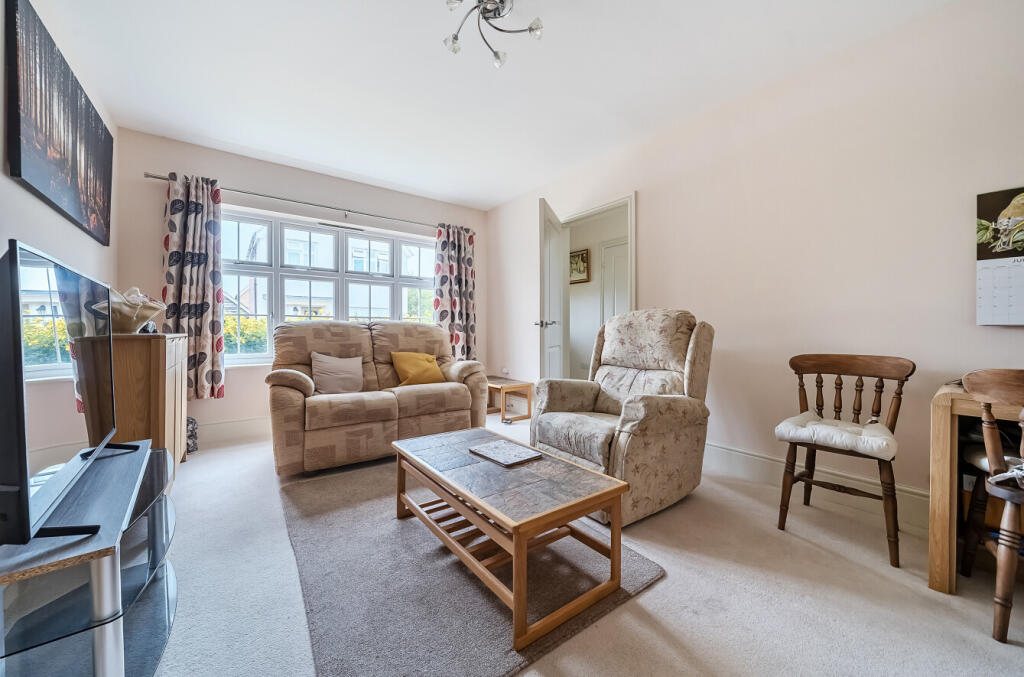 1315796-12-6863f2...