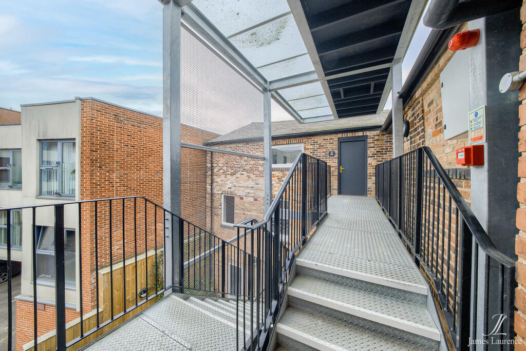 PXT40225-HDR(3)-E...