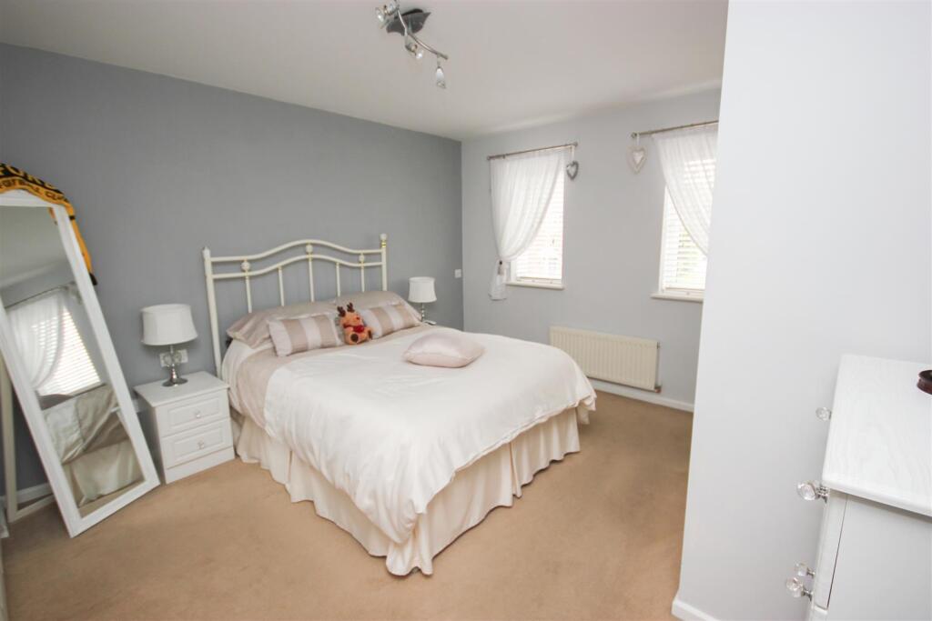 bed 1b.JPG