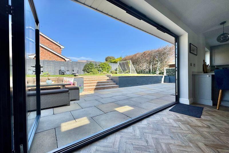 Trifolds to Garden