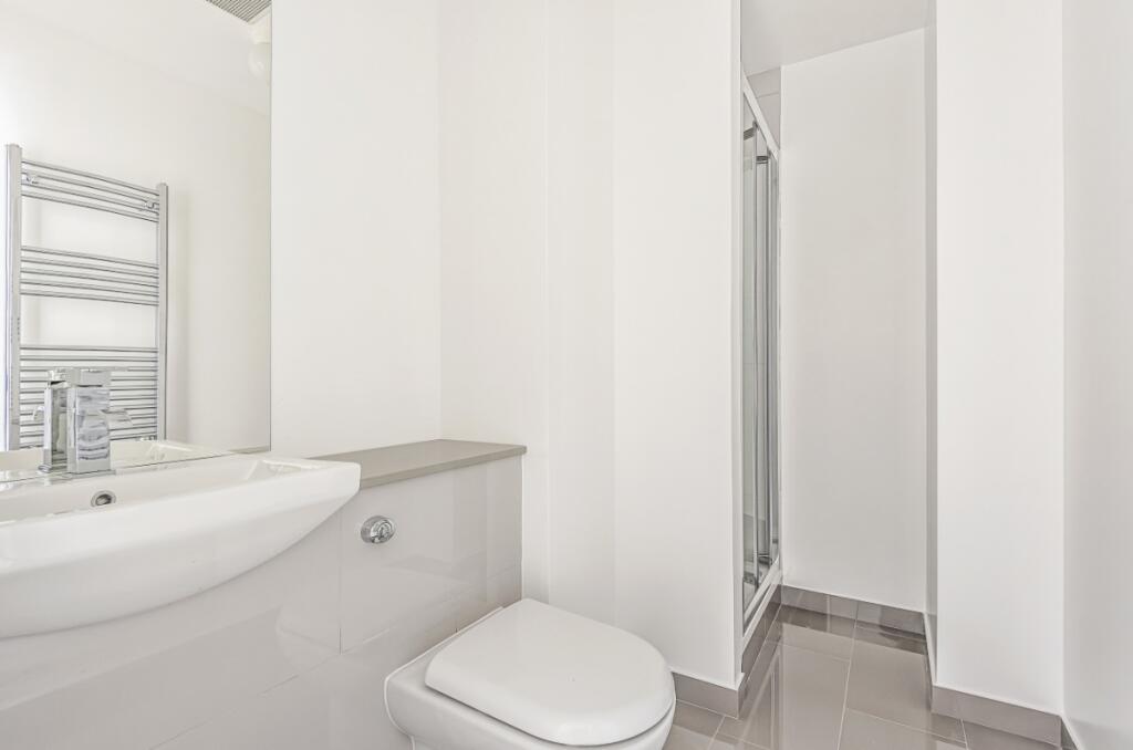 Grosvenor Court, 6 I