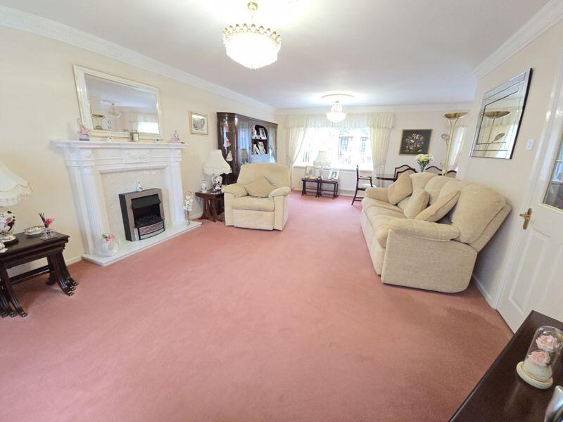 Lounge Additional Image