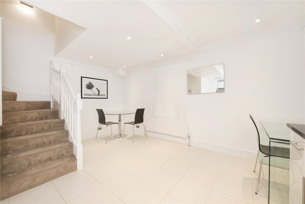 Kitchen/Dining Area