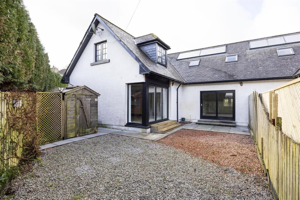 15B_OLD_MUGDOCK_ROAD_STRATHBLANE_005.JPG