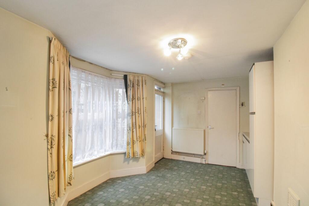 35 Mathews Park Avenue, Stratford, London E15 4AE