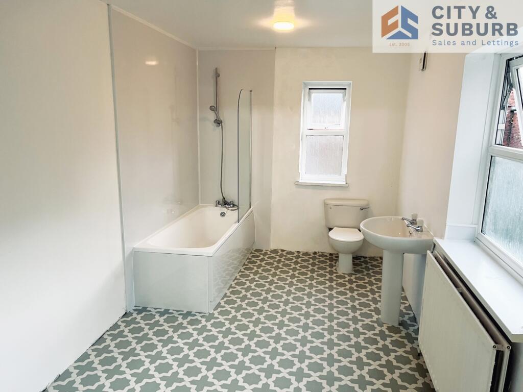 TT102 Bathroom