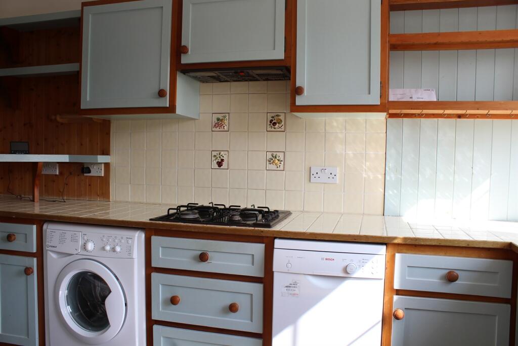 Kitchen (Main)