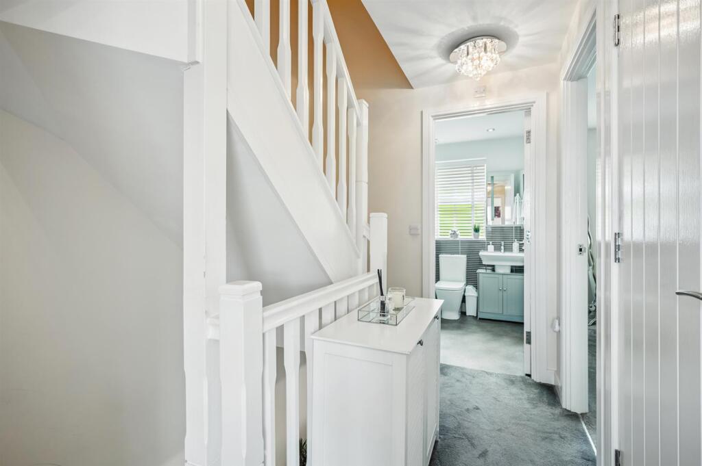 First floor landing.jpg