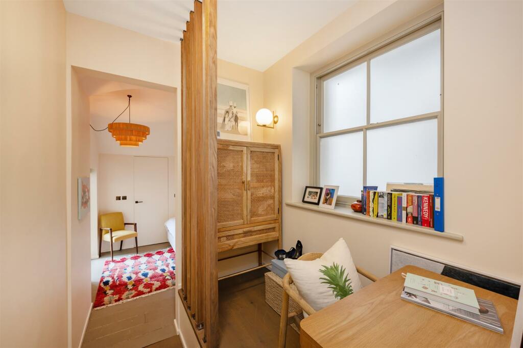 12a Randolph Crescent Lo-32.jpg