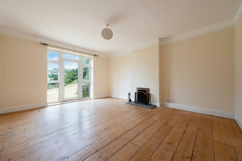 HYDE FARM HOUSE  (3).jpg