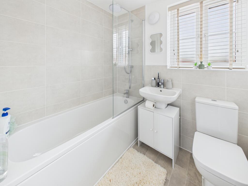 Main Bathroom