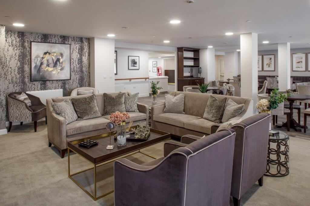 2397_KNB_LWH_RP_COL_(2) (Large).jpg