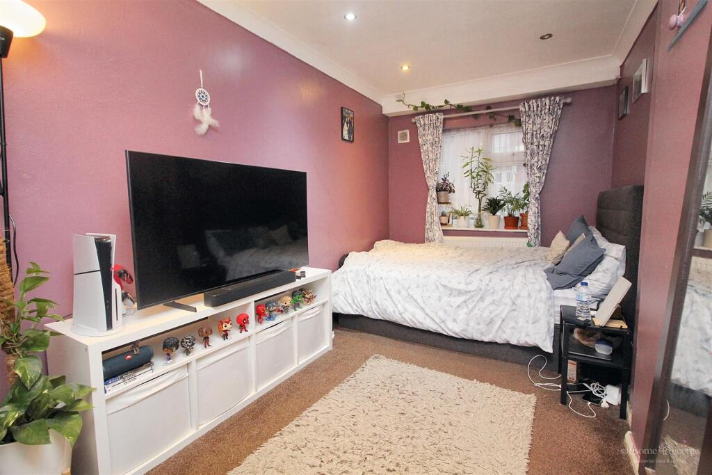 Reception Room / Bedroom 4