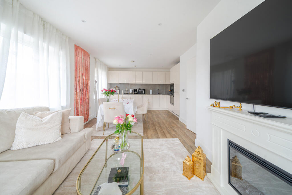 1301674-2-6839bd2...