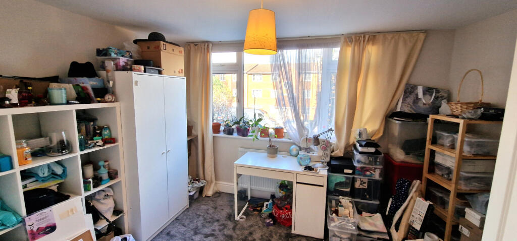 FIRST FLOOR REAR BEDROOM
